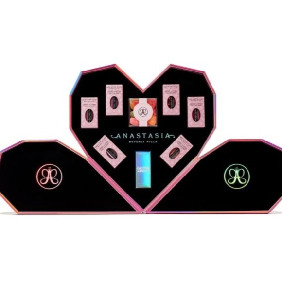 Anastasia Beverly Hills Other - Anastasia Beverly Hills Love Glitter Collection